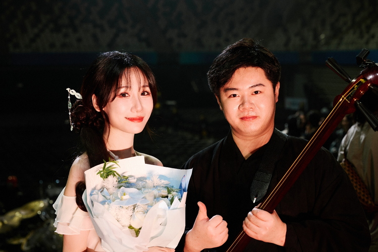 合影：TAKEHITO武仁